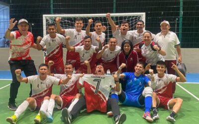 Reconocimiento a entrenadora de fútbol sala