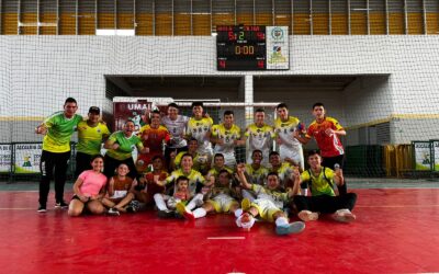 Selección de futsal gana y clasifica