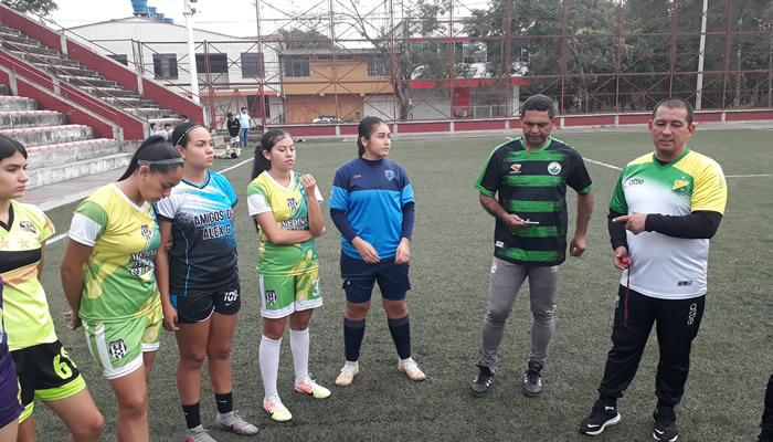 Selección Femenina sub – 17 retoma trabajos